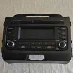 Estereo Original Para 2011 Kia Sportage Incluye Marco Del Frente Play Cds. Fixed Price $120.00.