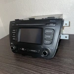 2013 - 2015 Kia Sorento Oem Uvo Single Cd Sat Multi Media Radio Receiver Tested. Fixed Price $132.35.