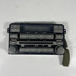 04-07 Nissan Titan Cd Player Radio Face Control Panel 28098 ZJ40C #490. Fixed Price $47.49.
