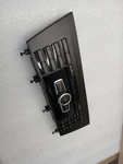 12-14 Mercedes-benz E350 Radio Audio Control Unit Q3506. Fixed Price $100.50.