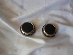 07 08 Suzuki SX4 Radio 6 Cd Knob Set CLCC04 39101-80J40 PAK037. Fixed Price $5.00.