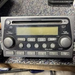 Honda Element One Am Fm Radio Cd 2003-2006. Fixed Price $49.45.