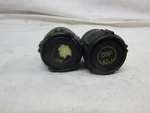 05 06 Chevrolet Equinox Radio Cd Knob Set 15850246 AXW32. Fixed Price $6.25.