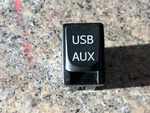 Toyota Lexus Audio Auxiliary Usb Jack 86190-53040 8619053040. Fixed Price $26.87.